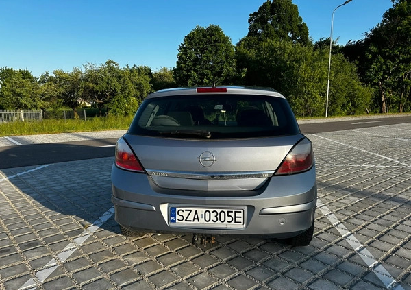 Opel Astra cena 12900 przebieg: 247621, rok produkcji 2004 z Barczewo małe 121